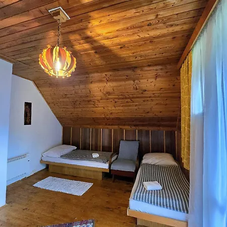 Alpesi faház Pri Jazierku - By The Little *